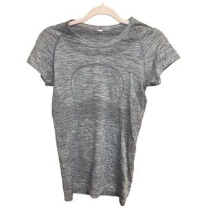 Gray lululemon swiftly tech size 6